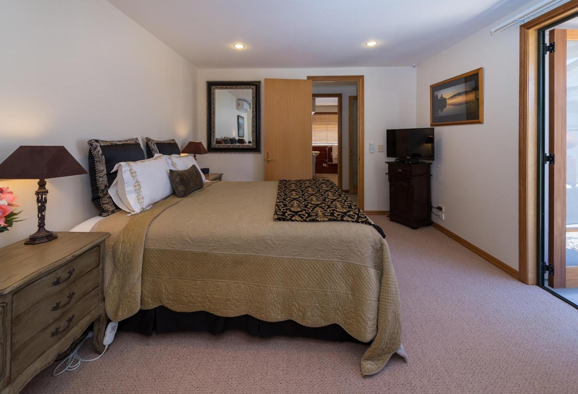 The Flying Trout Boutique Lodge Taupo Eksteriør bilde