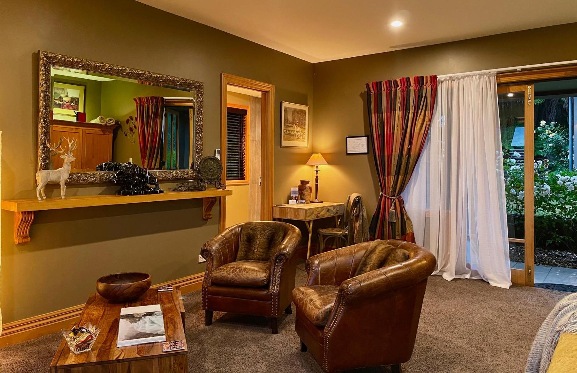 The Flying Trout Boutique Lodge Taupo Eksteriør bilde